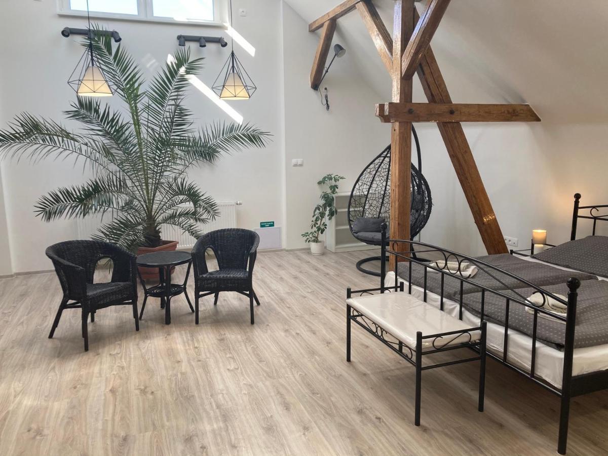Apartmány pod Radhoštěm Rožnov pod Radhoštěm Esterno foto